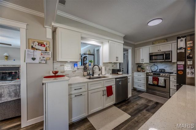 206 Lafayette Circle, Waynesville, MO 65583