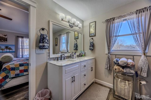 206 Lafayette Circle, Waynesville, MO 65583