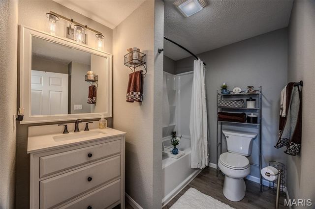 206 Lafayette Circle, Waynesville, MO 65583