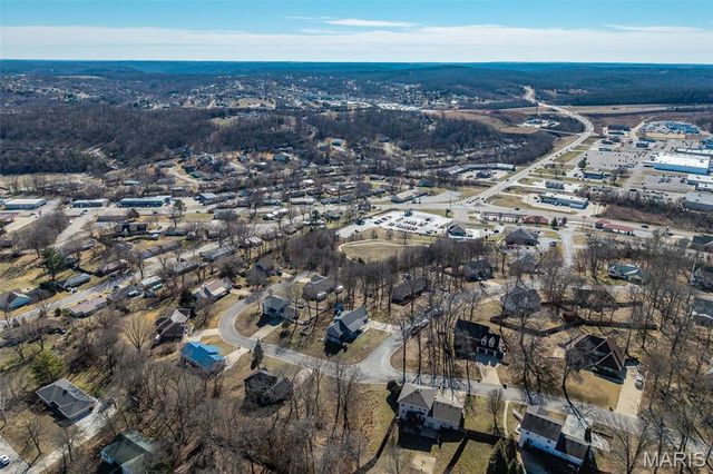 206 Lafayette Circle, Waynesville, MO 65583