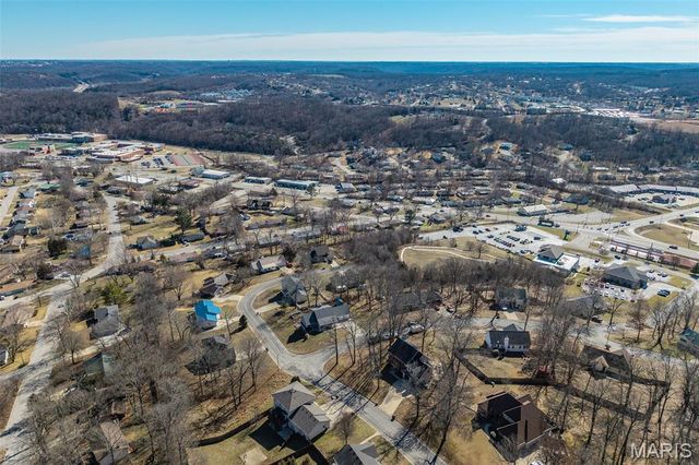 206 Lafayette Circle, Waynesville, MO 65583