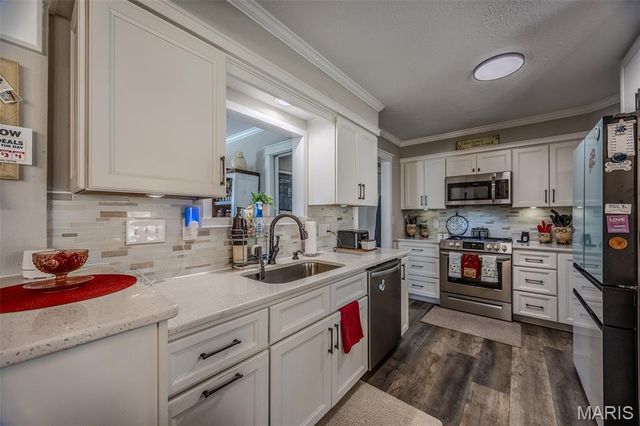 206 Lafayette Circle, Waynesville, MO 65583