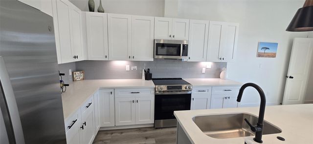 4922 Hoover Street B, Houston, TX 77092