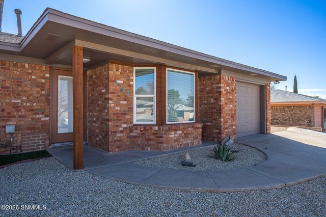 2702 Claude Dove Drive, Las Cruces, NM 88011