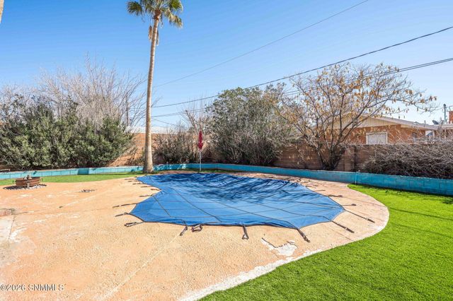 2702 Claude Dove Drive, Las Cruces, NM 88011