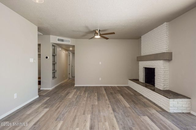 2702 Claude Dove Drive, Las Cruces, NM 88011