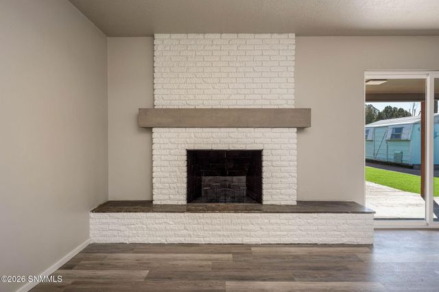 2702 Claude Dove Drive, Las Cruces, NM 88011