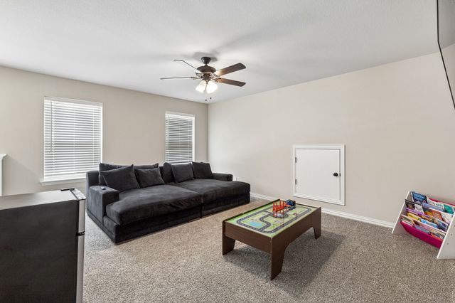 2001 Gill Star Drive, Haslet, TX 76052
