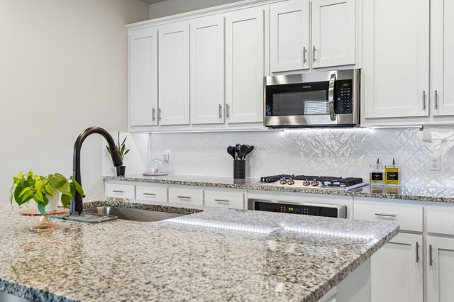2001 Gill Star Drive, Haslet, TX 76052