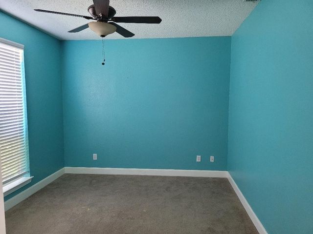 4902 Landrun Lane, Arlington, TX 76017