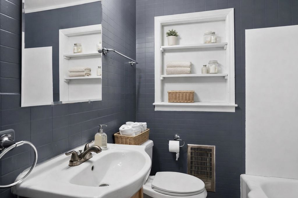 706 CHARLESTON ST, Somerville, TN 38068