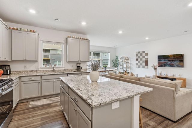 11121 Balsam Pointe Trail, Dayton, MN 55327