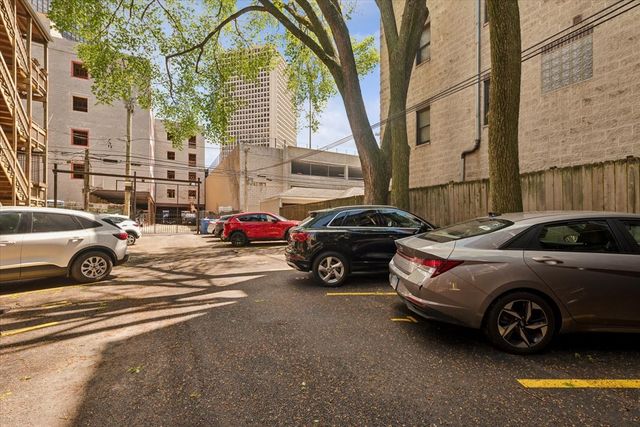 5353 N KENMORE Avenue 3A, Chicago, IL 60640