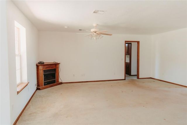 223 W 4th Street, Chandler, OK 74834