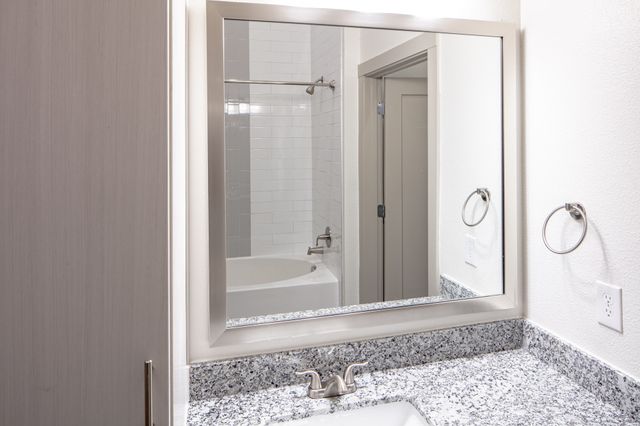 601 N Oak Street 230, Roanoke, TX 76262