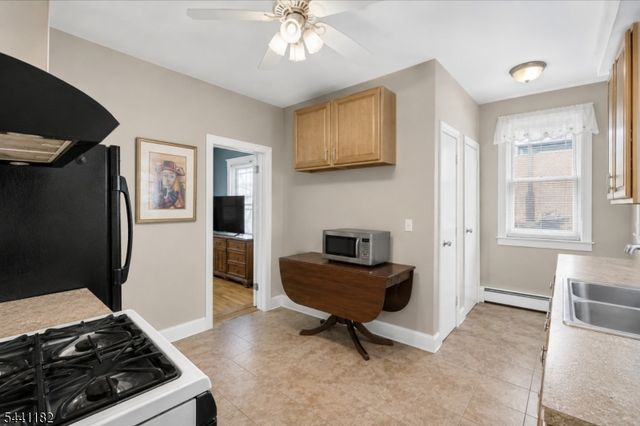 156 Valley Rd, Clifton City, NJ 07013