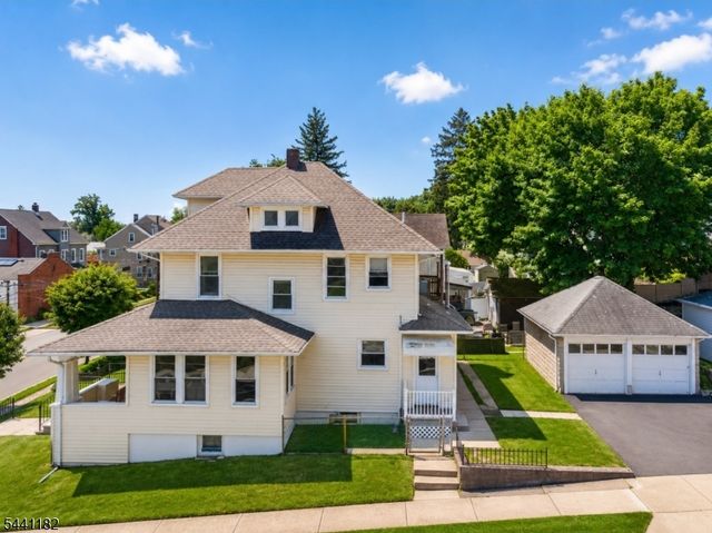 156 Valley Rd, Clifton City, NJ 07013