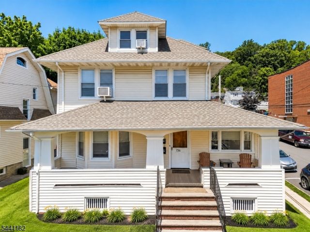 156 Valley Rd, Clifton City, NJ 07013