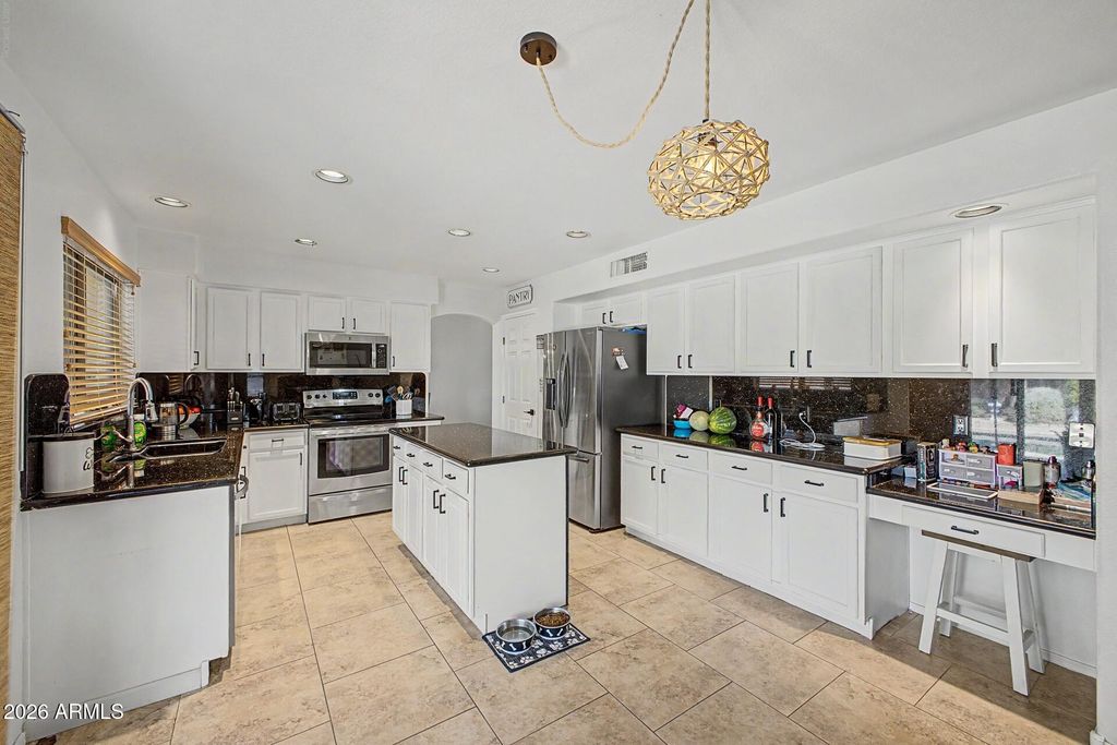 8672 W ADAM Avenue, Peoria, AZ 85382 — photo 2