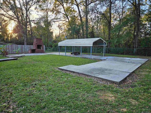 14655 Lucien St, Denham Springs, LA 70726