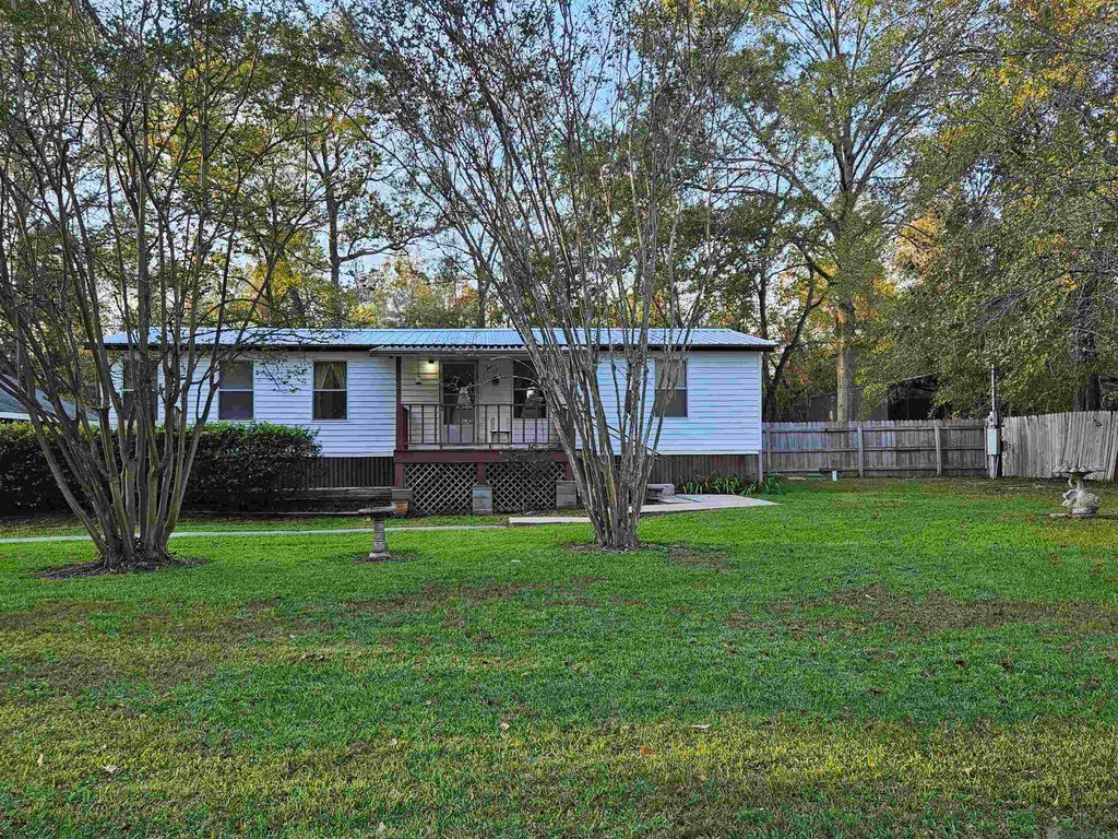 14655 Lucien St, Denham Springs, LA 70726