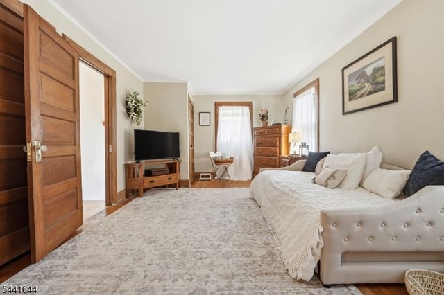 112 Grove Ave, Verona Twp., NJ 07044