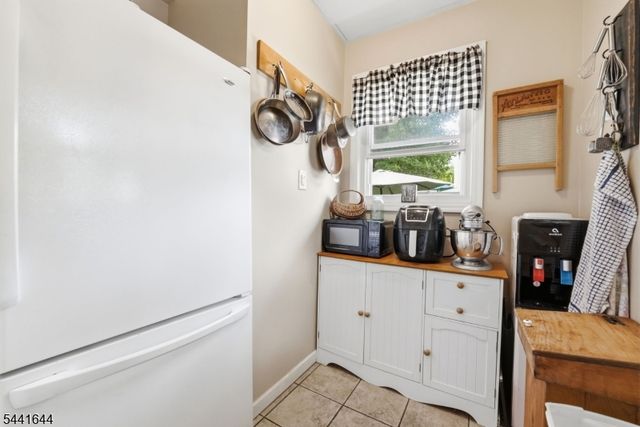 112 Grove Ave, Verona Twp., NJ 07044