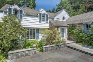 16 Crows Nest Road, Bronxville, NY 10708