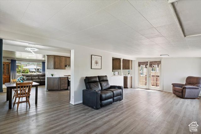 2184 SORRENTO DR, Woods Cross, UT 84087