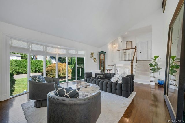 50 Vernon Drive, Scarsdale, NY 10583