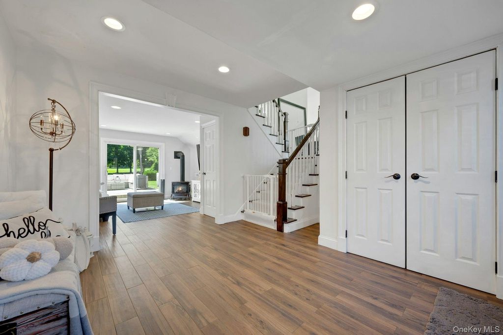50 Vernon Drive, Scarsdale, NY 10583 — photo 5