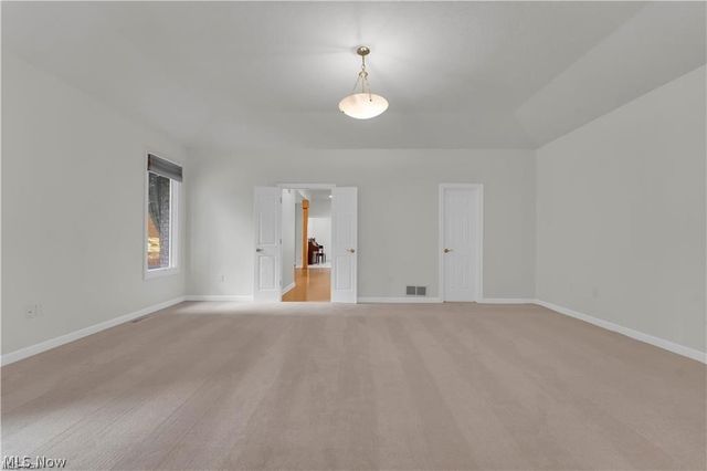 416 Castle Pines Drive, Akron, OH 44333