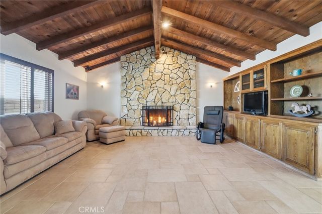 2843 Broken Arrow Street, Norco, CA 92860