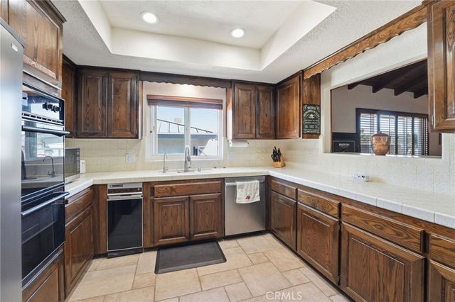 2843 Broken Arrow Street, Norco, CA 92860