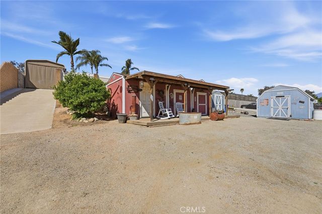 2843 Broken Arrow Street, Norco, CA 92860