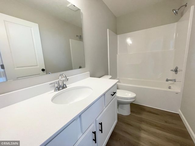 19924 Enfield Avenue N, Forest Lake, MN 55025