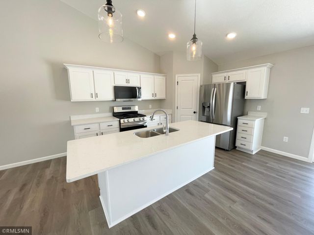 19924 Enfield Avenue N, Forest Lake, MN 55025