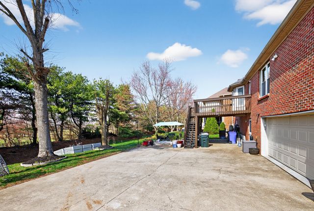 2708 Ashbrooke Drive, Lexington, KY 40513