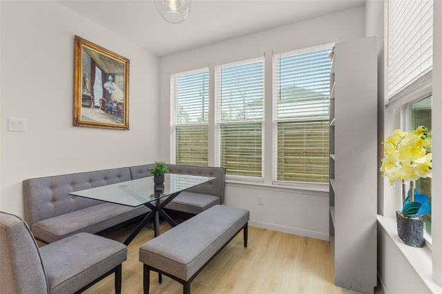 5505 Oakmont Villas Drive, Houston, TX 77091