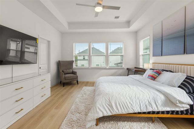 5505 Oakmont Villas Drive, Houston, TX 77091