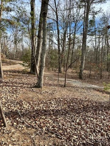 7303 White Pine Drive, Hickory, NC 28602