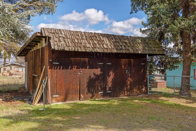 2888 Greensprings Drive, Klamath Falls, OR 97601