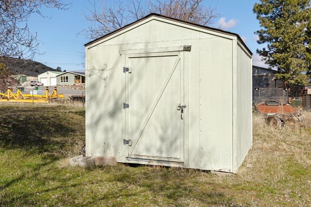 2888 Greensprings Drive, Klamath Falls, OR 97601