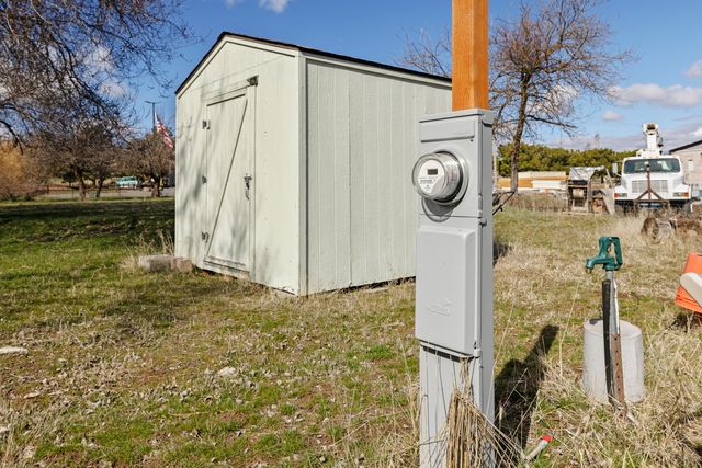 2888 Greensprings Drive, Klamath Falls, OR 97601