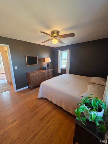 7615 E 1100, Kendallville, IN 46755