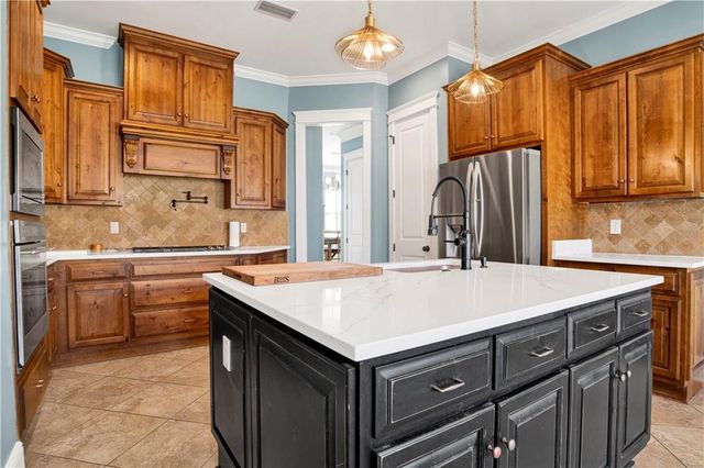 9150 Wallcross Court, Mobile, AL 36695