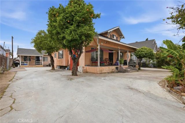 1472 W 37th Street, Los Angeles, CA 90018