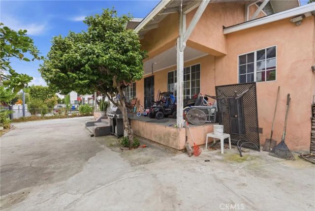 1472 W 37th Street, Los Angeles, CA 90018