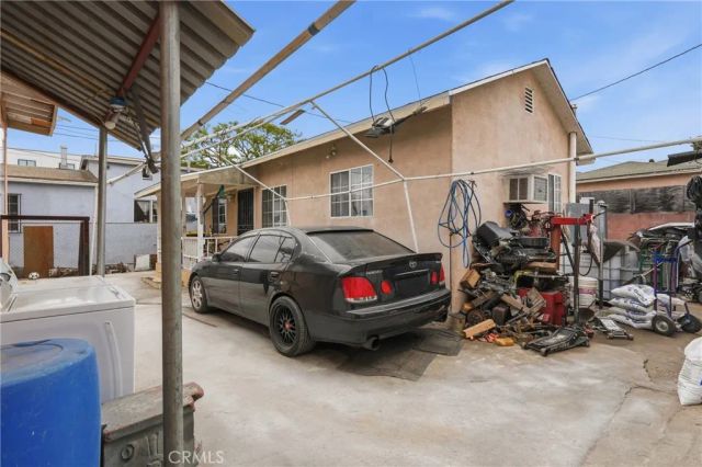 1472 W 37th Street, Los Angeles, CA 90018
