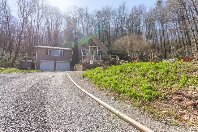 420 Dinkins Creek Road, Murphy, NC 28906